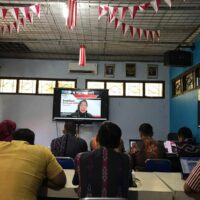 Rapat Sosialisasi Evaluasi SPBE Tahun 2024 Zoom Meting di Ruang Pertemuan Dinkominfo