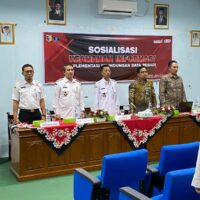 Mengikuti Rapat Sosialisasi Keamanan Informasi dengan tema “Pelindungan Data Pribadi” yang bertempat di Ballroom Wakil Bupati Demak Lantai 1