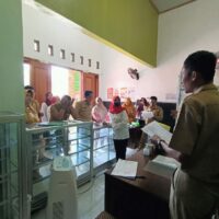 Visitasi apotek Asih Farma Desa Bonangrejo