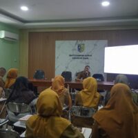 Rapat sosialisasi Panduan Cek Kesehatan Gratis (CKG) bagi masyarakat bertempat di aula eks keuangan Dinkesda Kabupaten Demak.