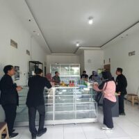 Visitasi apotek Hikmah