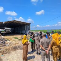 melakukan verifikasi ulang dan pemberian SP 1 kepada pengelola bulu ayam di Desa Poncoharjo Kecamatan Bonang